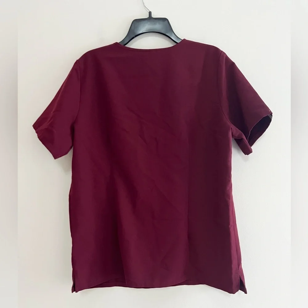 FIGS Women's Catarina One-Pocket Scrub Top in Burgundy (PO#: 1777), size Large